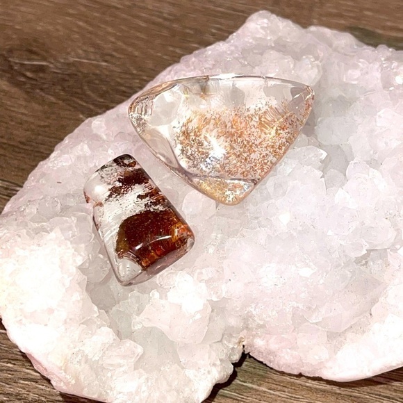 Garden Quartz Crystal Tumbles set of 2 - Picture 1 of 7